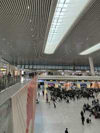 นั่งรถไฟข้ามเมืองที่ Hangzhou East Railway Station