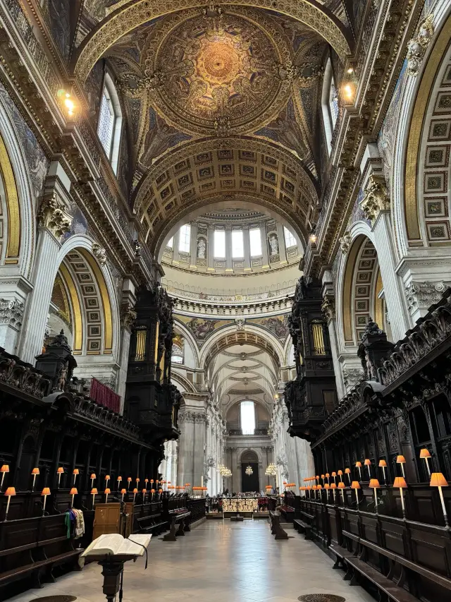 Where history meets light: St. Paul's Cathedral
