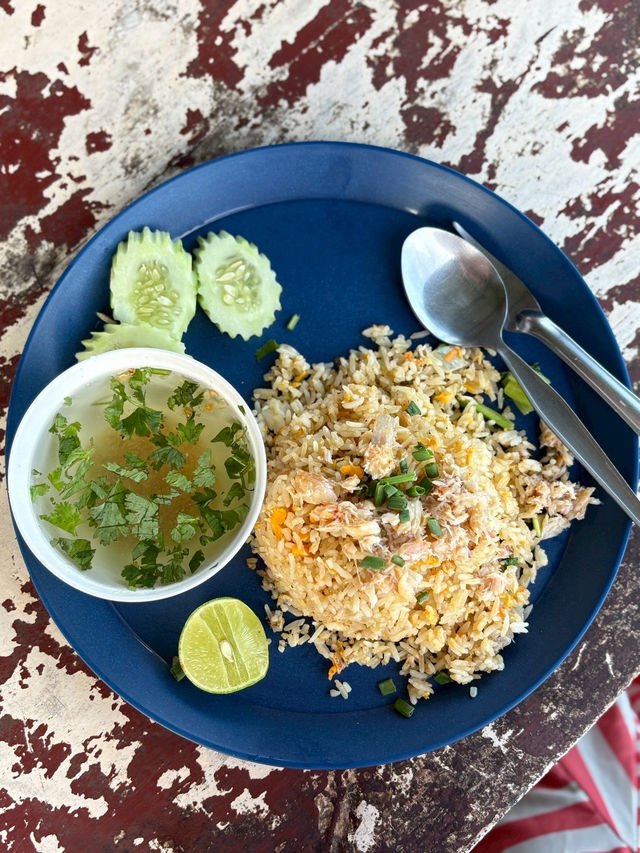  บังบัง ก๋วยเตี๋ยวเรือ 20 บาท