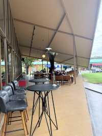 📍Living a dream cafe & playground ที่นี่สวยมากกกก