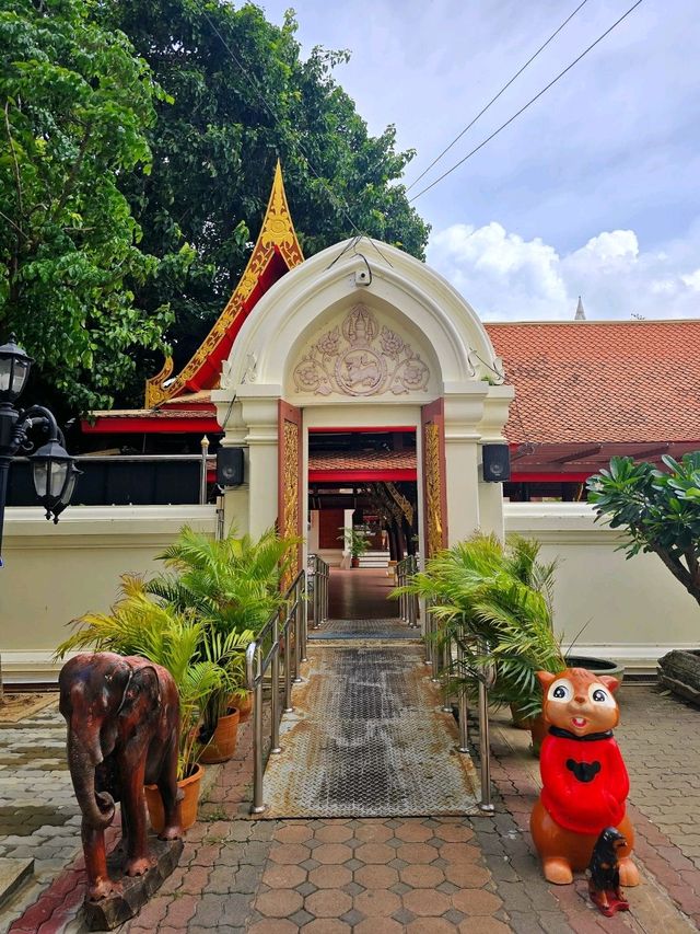 วัดไชโยวรวิหาร วัดเก่าแก่ที่มี หลวงพ่อโตองค์ใหญ🙏