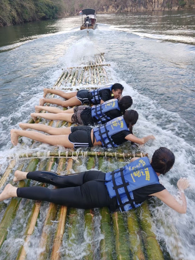 ที่พักแพเมืองกาญ