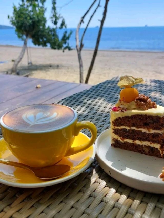 Andalay Beach Bar & Cafe
