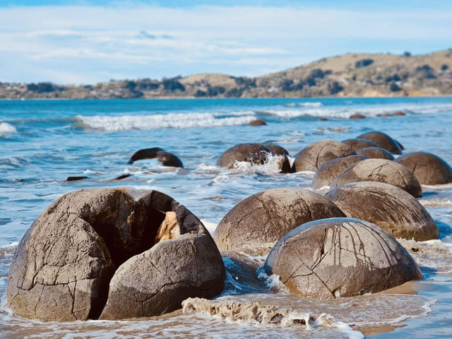 Stones from the Sea: My Solo Trip to the Moeraki Boulders
