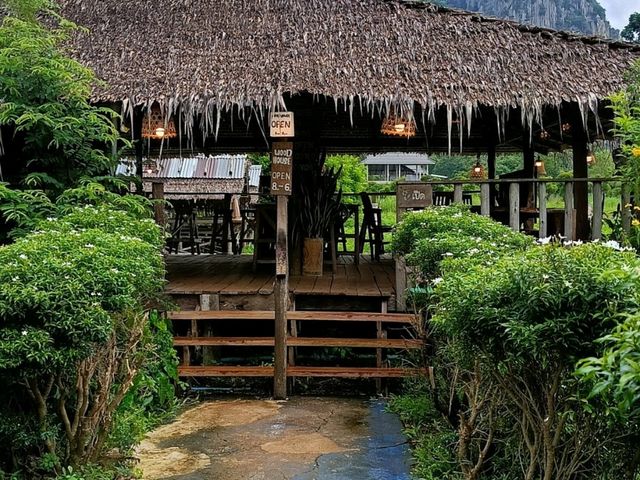 WOOD HOUSE เขาฉกรรจ์ ดื่มดำธรรมชาติที่สวยงาม 🍀