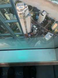 SkyPoint 觀景台：高空視野下的黃金海岸 ✨