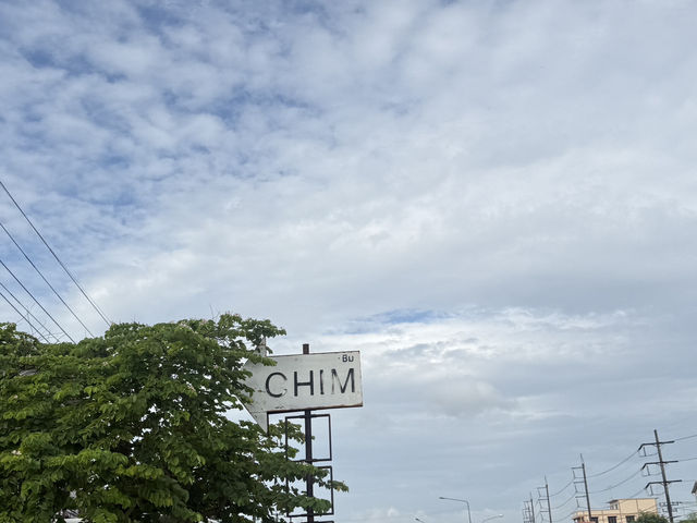 แวะชิมชา ที่ CHIM CAFE ติดริมถนนสุขุมวิท แวะชิมชา ที่ CHIM CAFE ติดริมถนนสุขุมวิท