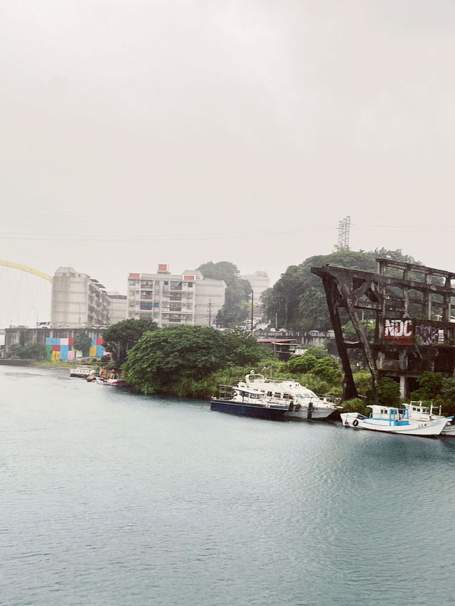 🌈 Keelung's Magical Transformation: Where Fishing Port Becomes a Living Rainbow! 🎨