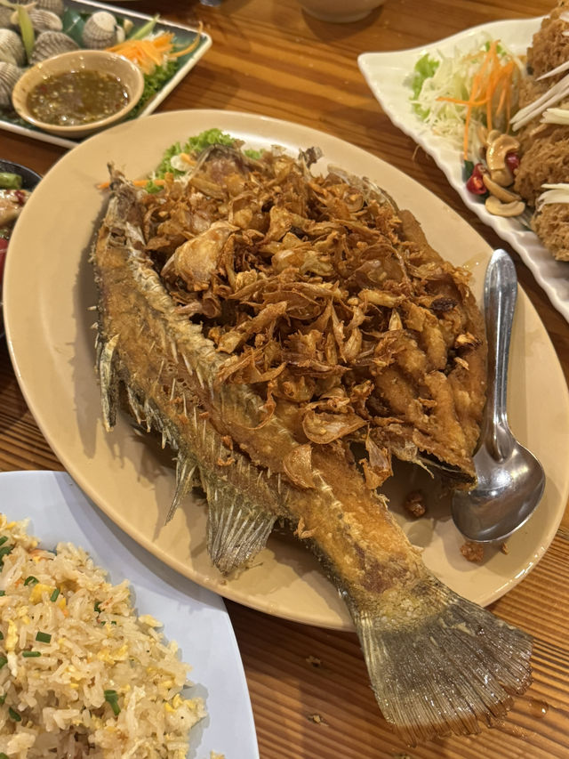 ร้านหอยแซ๊บ หอยสดรสจัดจ้าน