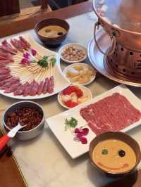 🥩 The Best Hotpot Meal I Had in Shichahai, Beijing!