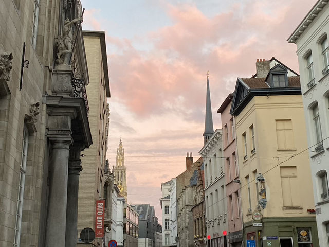 Antwerp City Vibes: Where History, Diamonds & Fashion Collide ⚡️💎 Antwerp City Vibes: Where History, Diamonds & Fashion Collide ⚡️💎