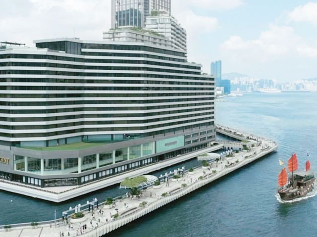 Staycation Goals: The Regent Hong Kong—Harbour Views & Quiet Luxe Vibes 🌊✨