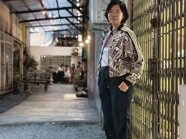 ถนนทรงวาด เสน่ห์เหนือกาลเวลา จากอดีตสู่ปัจจุบัน