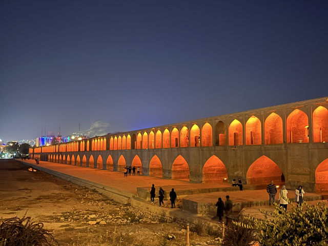 🕌青の芸術が広がる古都をめぐる｜イスファハーン観光