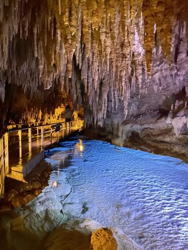 Descending 890 Meters Underground: Time Stands Still at Gyokusendo