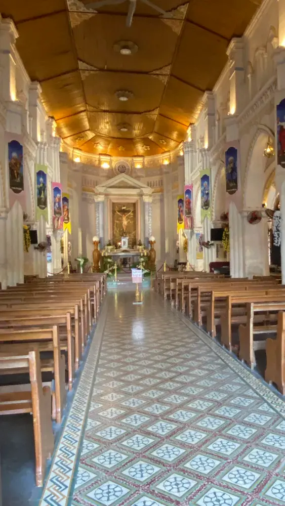 フーイエンの旅程に加える価値のある歴史的な教会⛪🌿