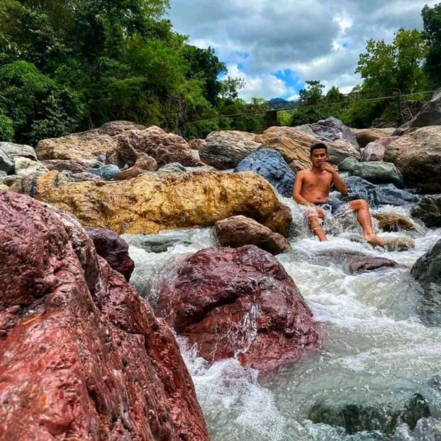 The Gems of Sibalom, Antique
