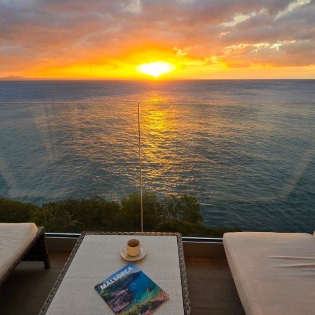 Luxury & Breathtaking Views: Discover Elba Sunset Mallorca