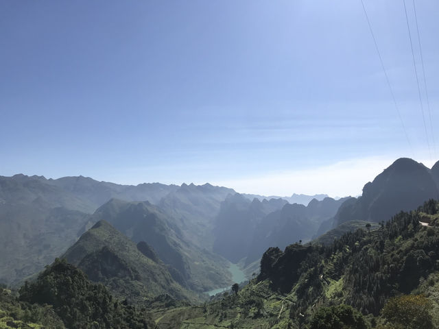 The Untamed Beauty of Ha Giang: Vietnam’s Last Frontier 🏔️✨ 