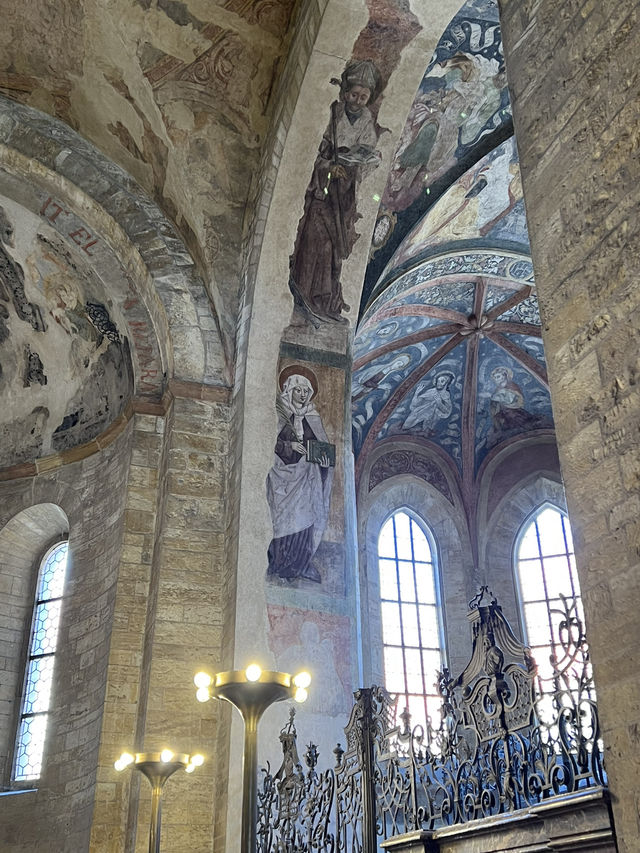 🇨🇿 布拉格城堡：聖喬治聖殿（Bazilika Svatého Jiří）✝️