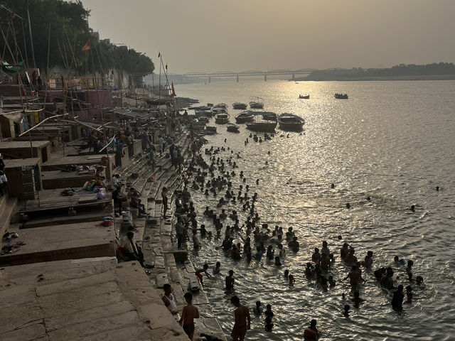 To live or to die here in Varanasi?