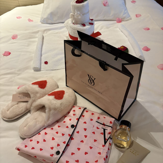 Are you looking for the best staycation?!😍