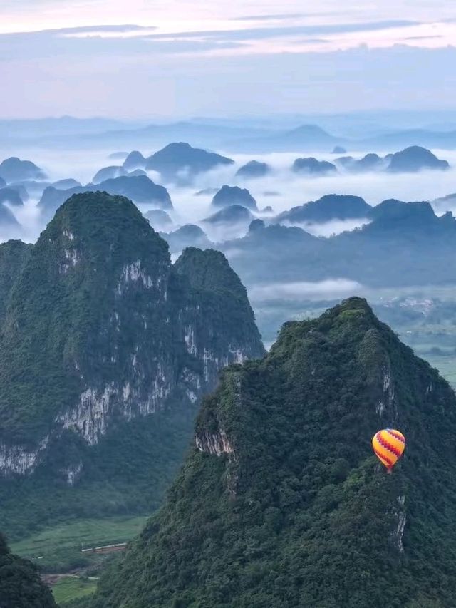 ⛰️ Wanfenglin Scenic Area – The Sea of Ten Thousand Peaks in Guizhou