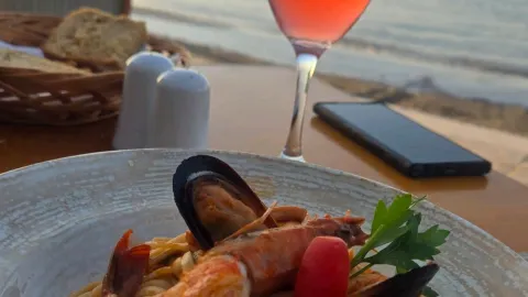 amazing trip to Roda beach Corfu — traveler post in Thinali