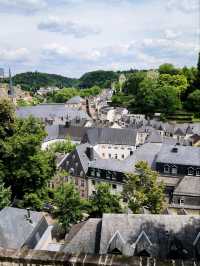 Hidden Corners of Luxembourg’s Lower Town 🏰🌿