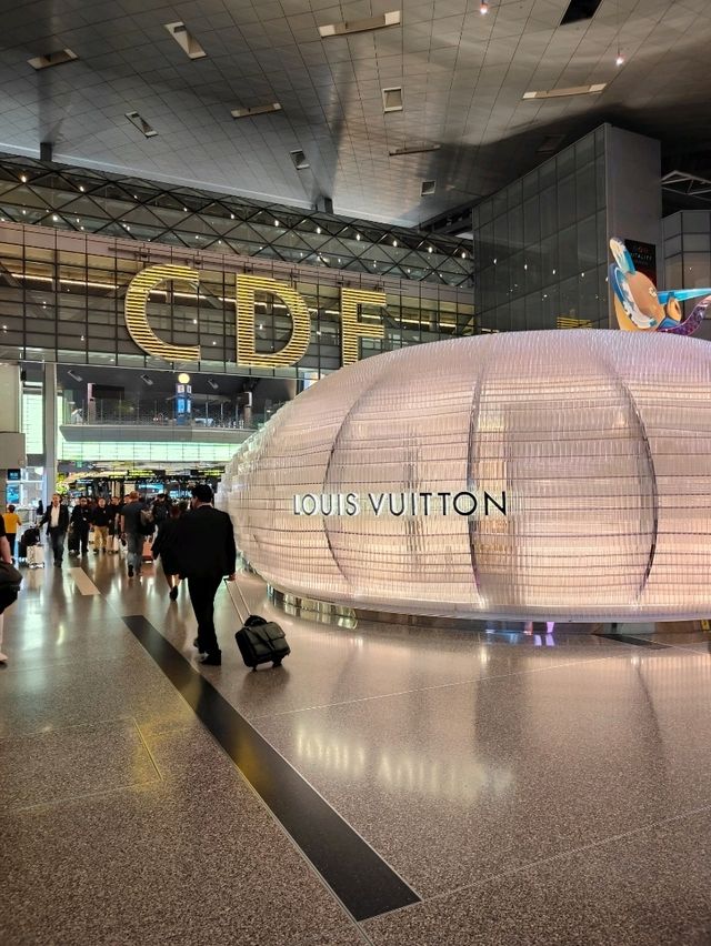 “A Transit of Silk and Gold: Luxury Shopping at Hamad International Airport”
