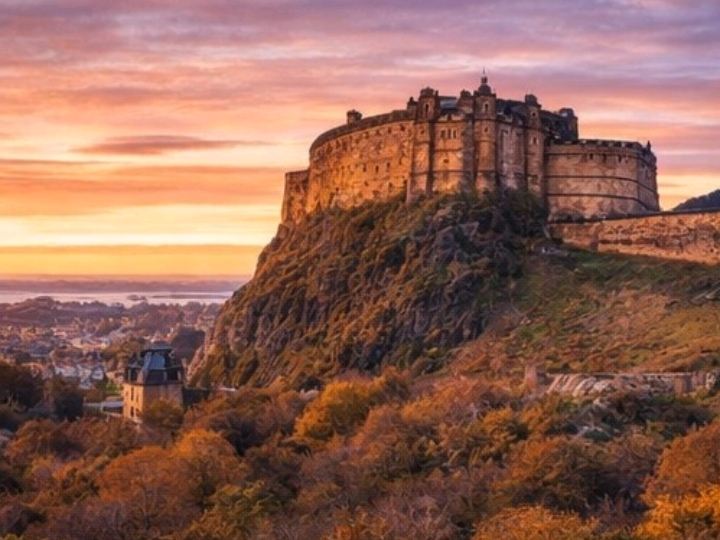 Exploring Edinburgh Castle 🏰✨ | Trip.com Edinburgh
