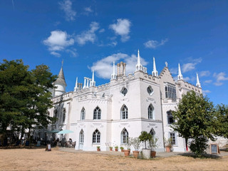 London's Hidden Fairytale Mansion You Need to Visit! 🏰🍓