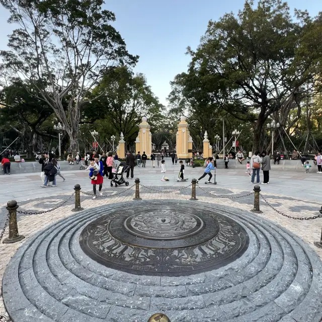逛逛廣州市的第一個公園：人民公園