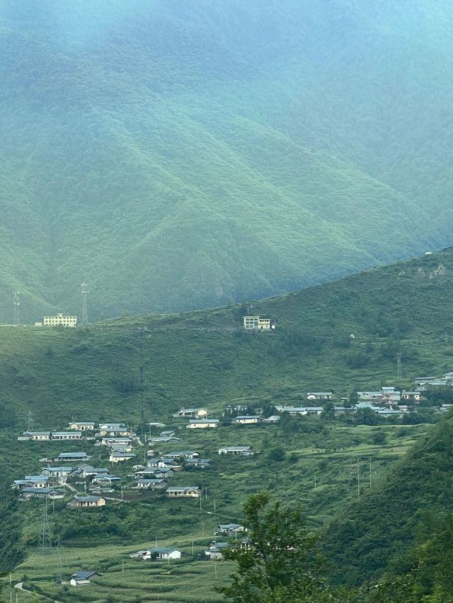 乐山·黑竹沟｜一秒穿越到海蒂和爷爷的家