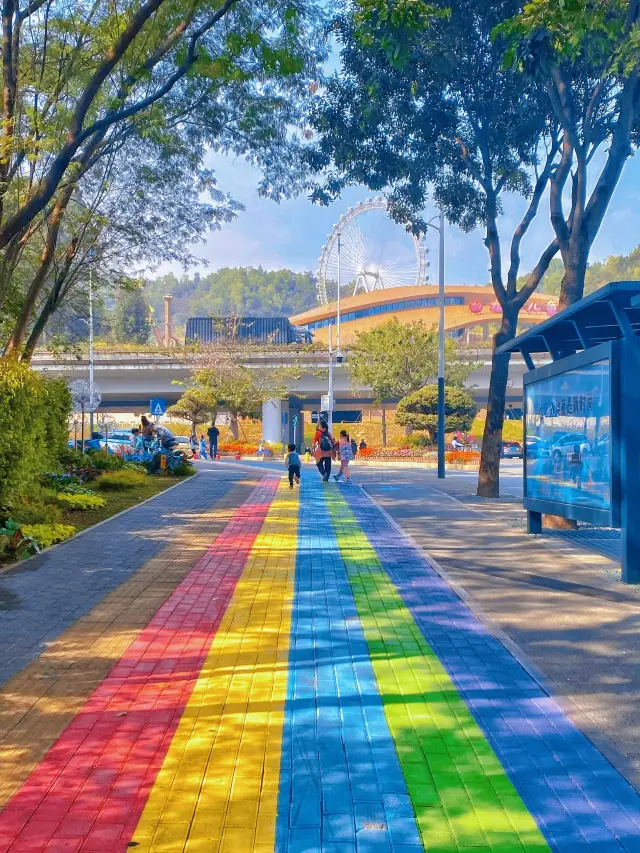 Shenzhen free child play | Subway exit is immediately accessible, little kids really love it