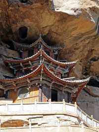 劍川石寶山寶相寺 凌風千仞 飛閣流丹