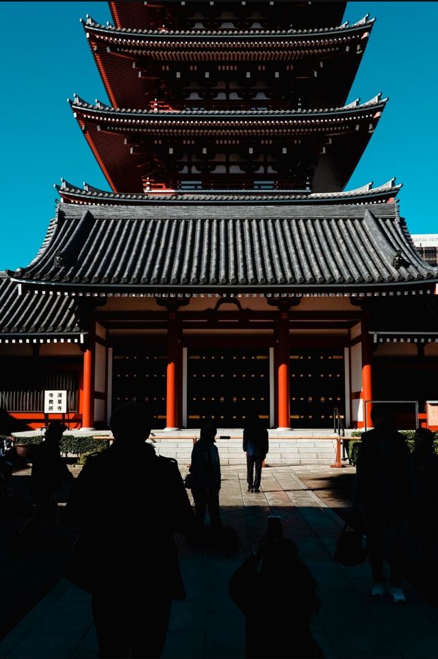 古老的寺廟，淺草的象徵——東京淺草寺