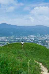 深圳30分鐘直達絕美山頂大草原 堪比武功山