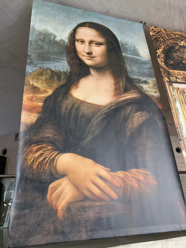 Louvre Museum Paris France 🖼️🇫🇷 