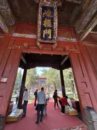 嵩山腳下紫金城——中嶽廟