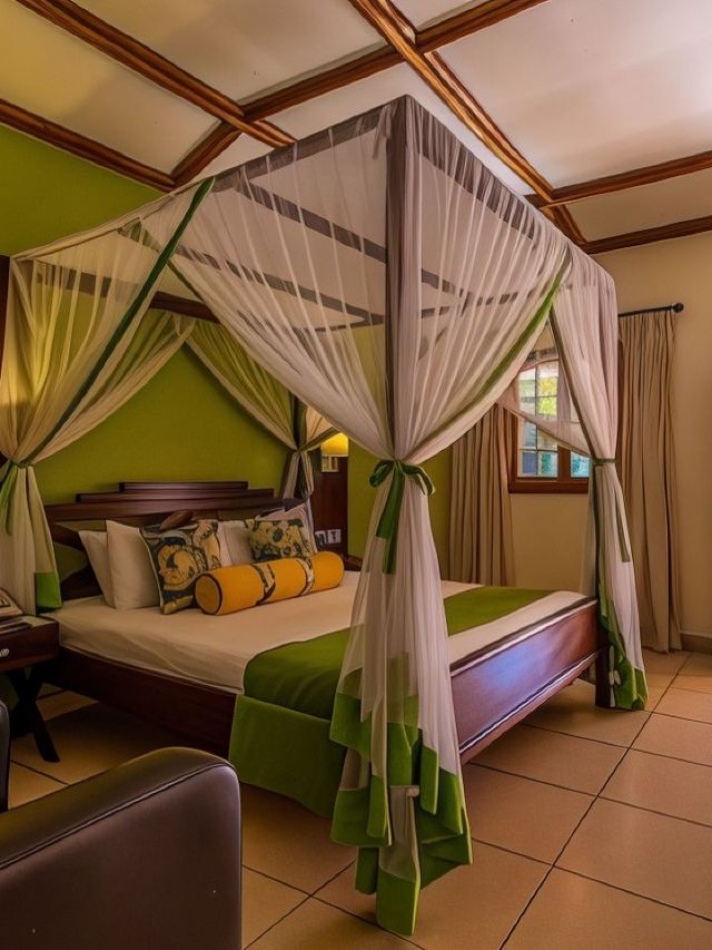 🌟✨ Naivasha's Lakeside Retreat: Wildlife & Comfort! ✨🌟