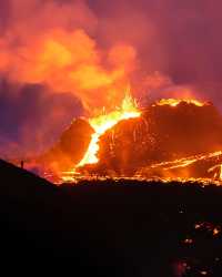 雷克雅內斯火山探險之旅