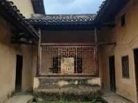 廣西鹿寨仁里屯鄧氏堂祠。