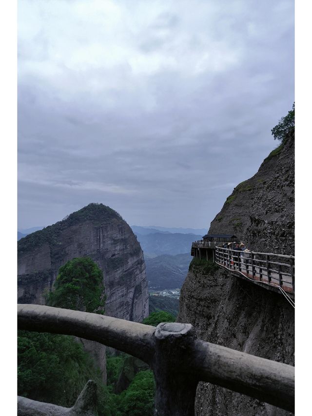 江西｜小武當山｜雲霧繚繞的道教聖地。