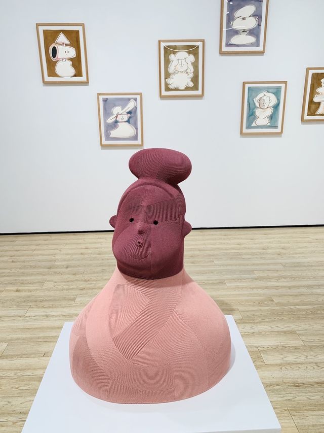 外灘免費看展，岩村遠回眸餘音。