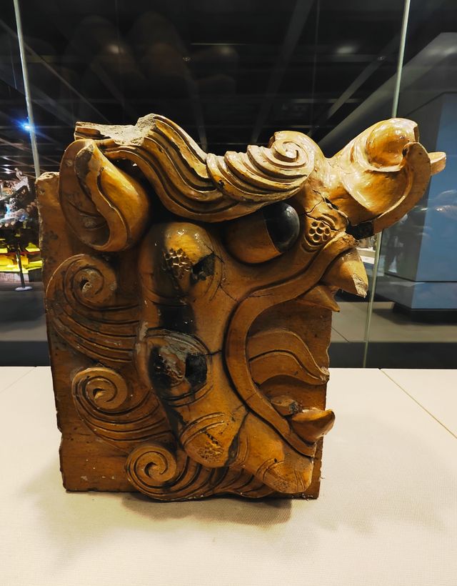低調的全國琉璃之鄉《琉璃溢彩》展
