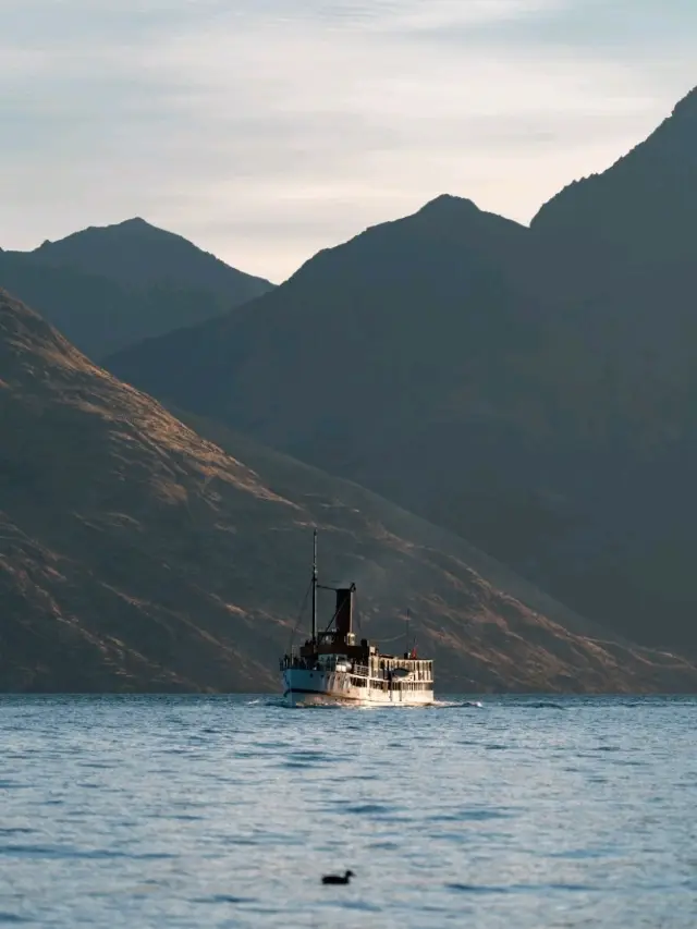 Queenstown: the jewel in the ˈ‍crown