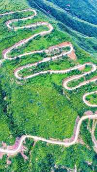 盤山公路，是青春的賽道，是夢想的起點。
