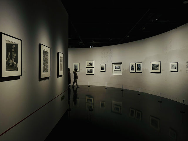 回眸成詩～～馬克·呂布攝影回顧展
