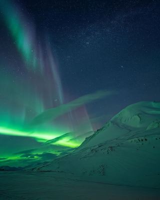 Longyearbyen, Norway | Arctic Lights—A Magical Symphony of Polar Nights and Midnight Sun!